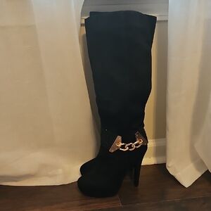 Italina Elegant Black Boots with Gold Chain Detail